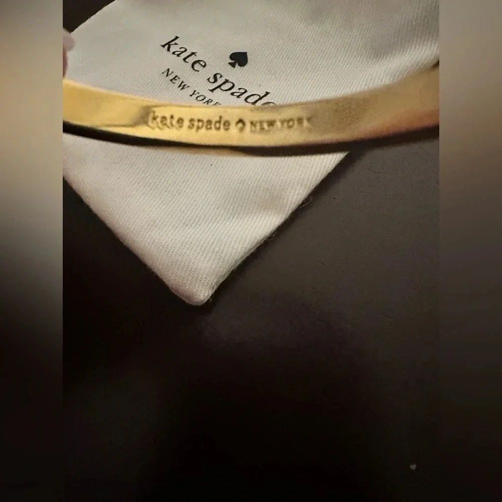 Kate Spade gold bangle bracelet with rhinestone bow - Picture 8 of 8